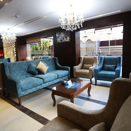Naylover Hotel Suites Amman Exteriör bild