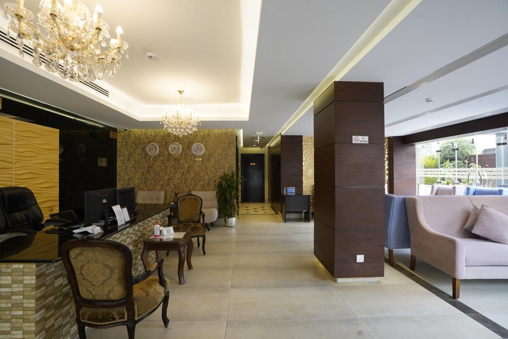 Naylover Hotel Suites Amman Exteriör bild