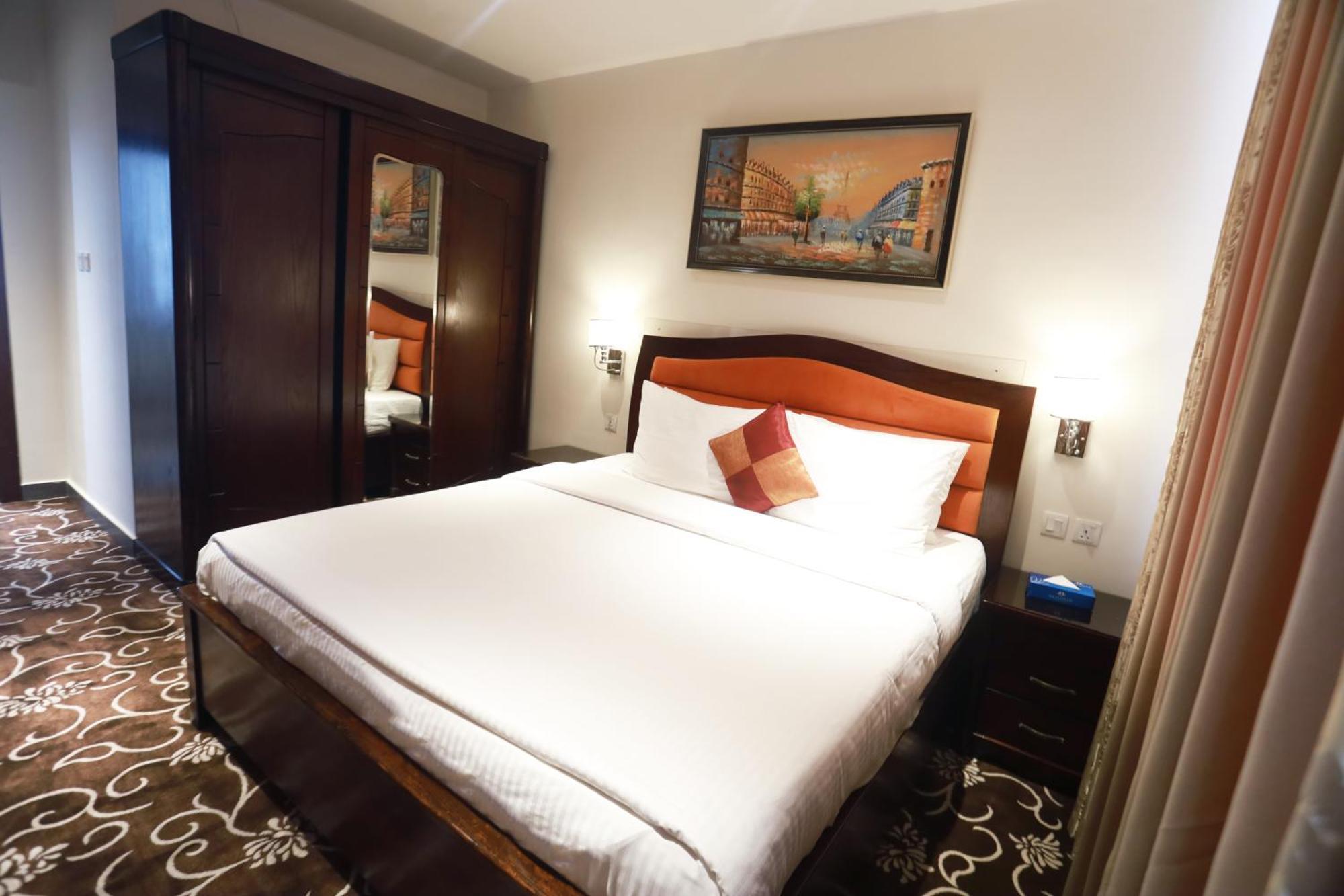 Naylover Hotel Suites Amman Exteriör bild