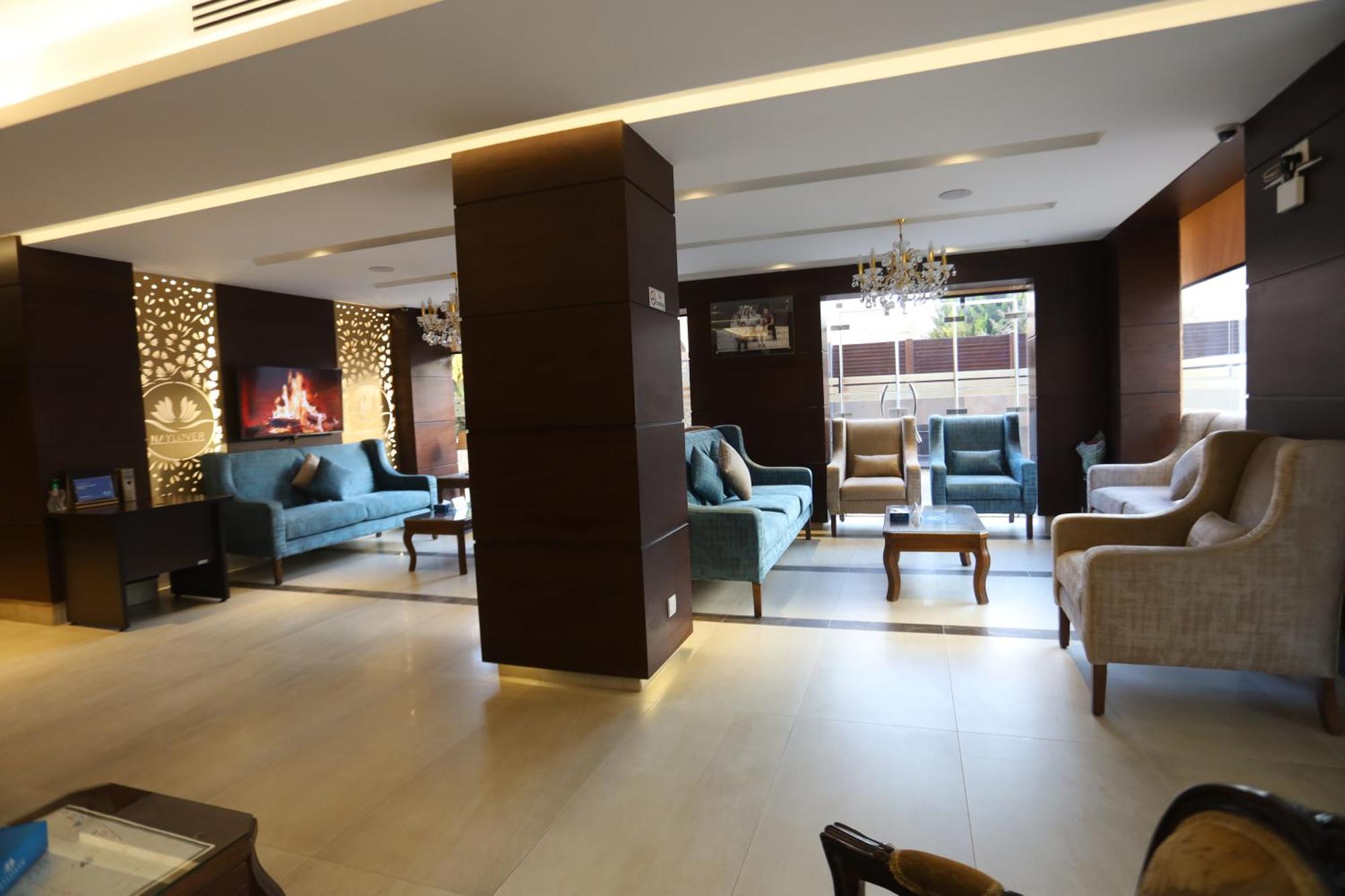 Naylover Hotel Suites Amman Exteriör bild